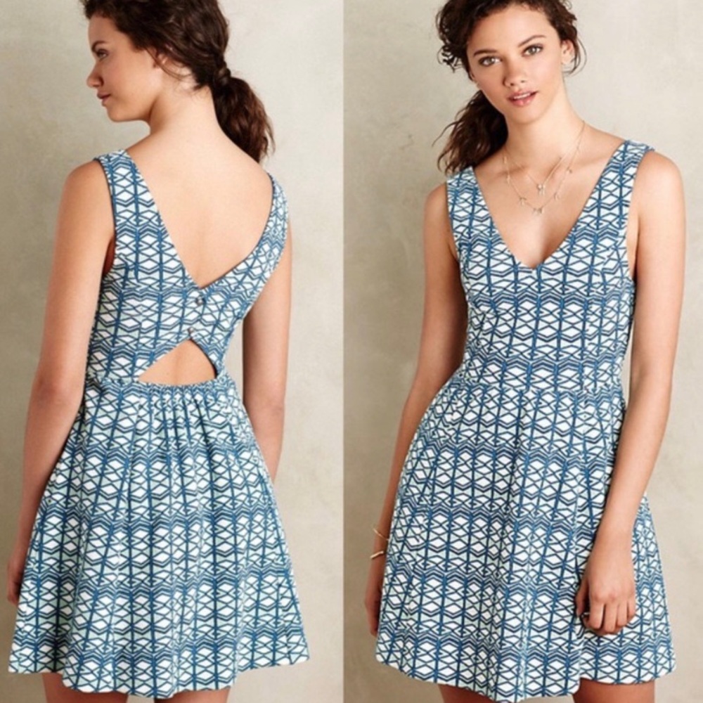 🎉HP 8/23🎉Anthro Maeve Double V Textured Dress